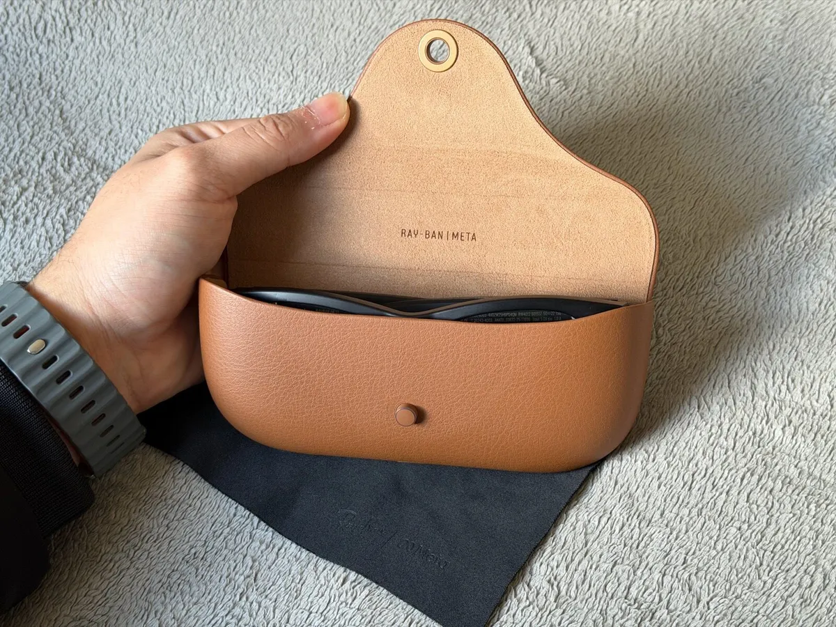 Ray-Ban Meta Glasses (Gen 2) - Matte Black - Image 3