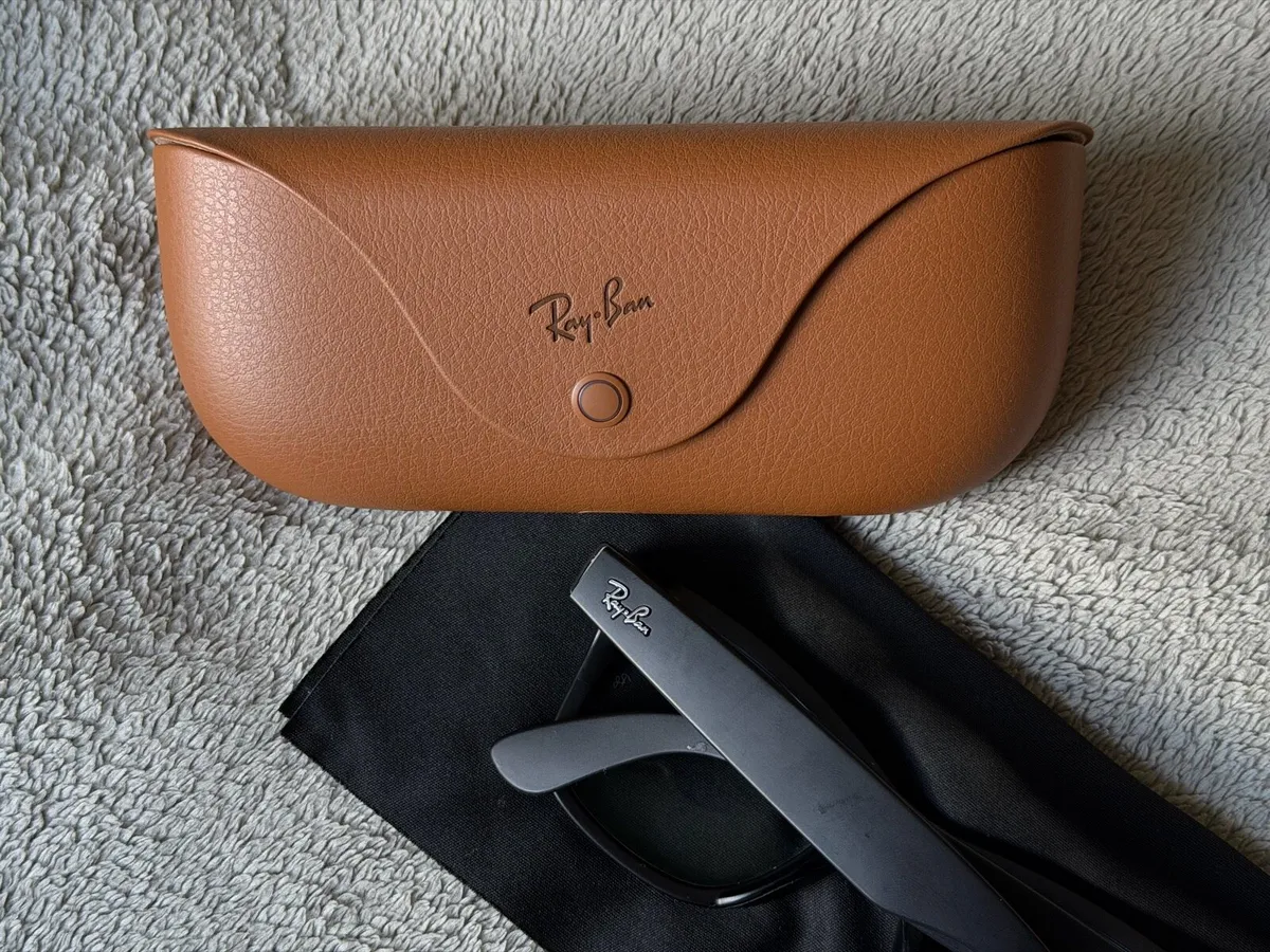 Ray-Ban Meta Glasses (Gen 2) - Matte Black - Image 2