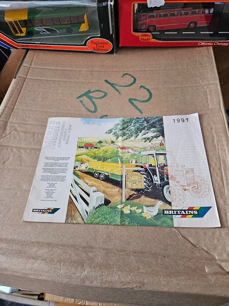 Britain's 1991 Toy Catalogue - Image 1