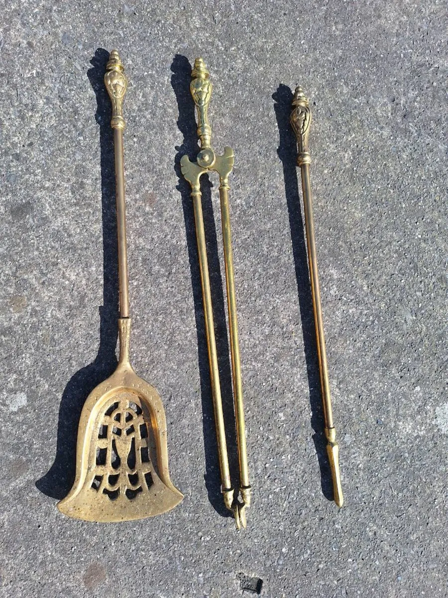 Vintage brass fire irons and heavy companion set - Image 3