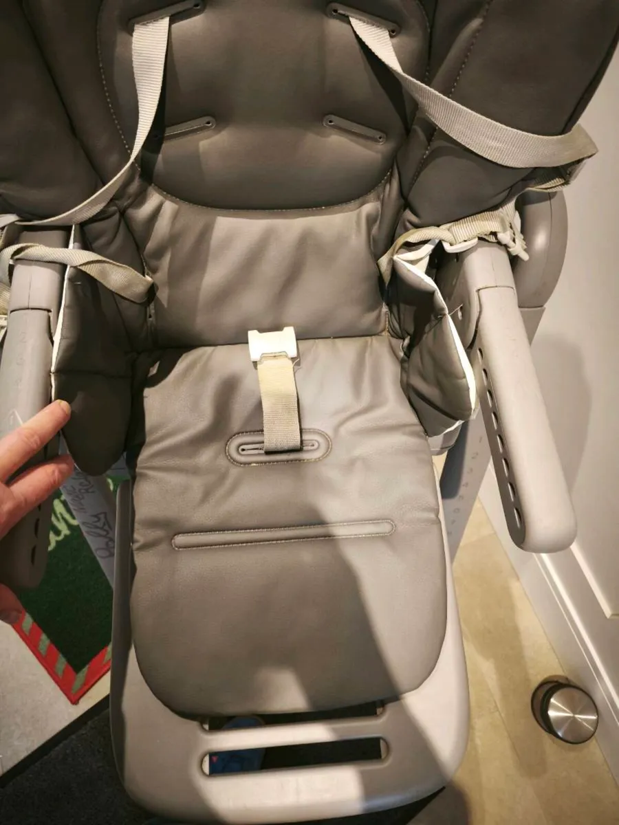 High Chair - Image 3