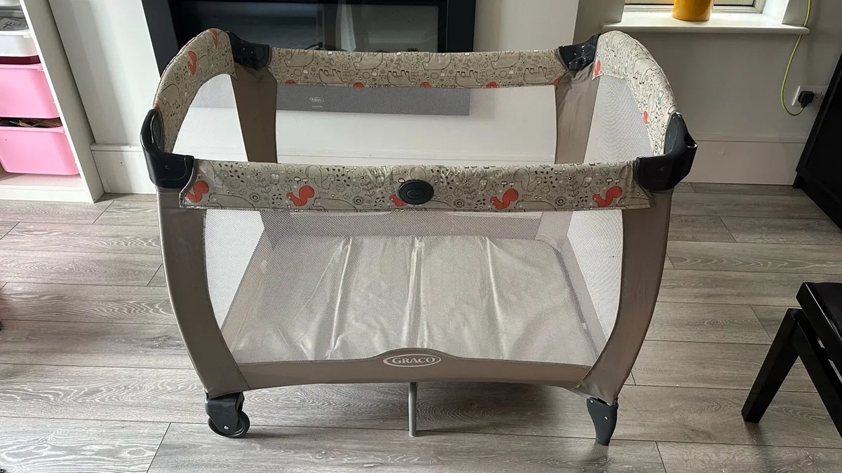 Grace Travel Cot - Image 3