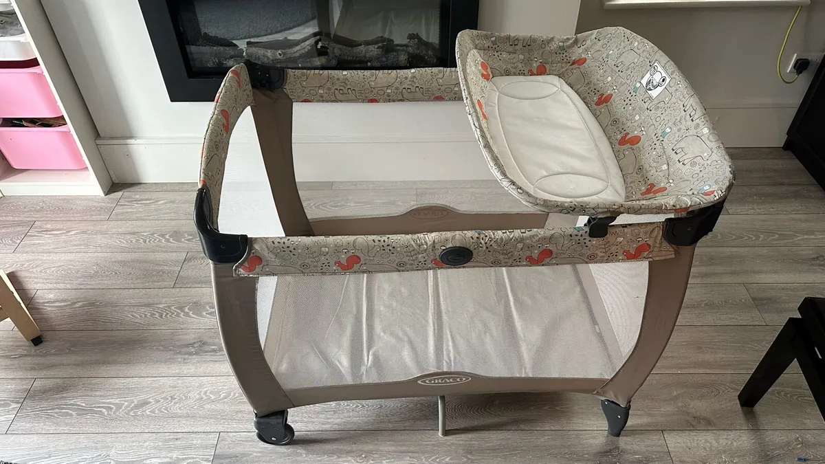 Grace Travel Cot - Image 4