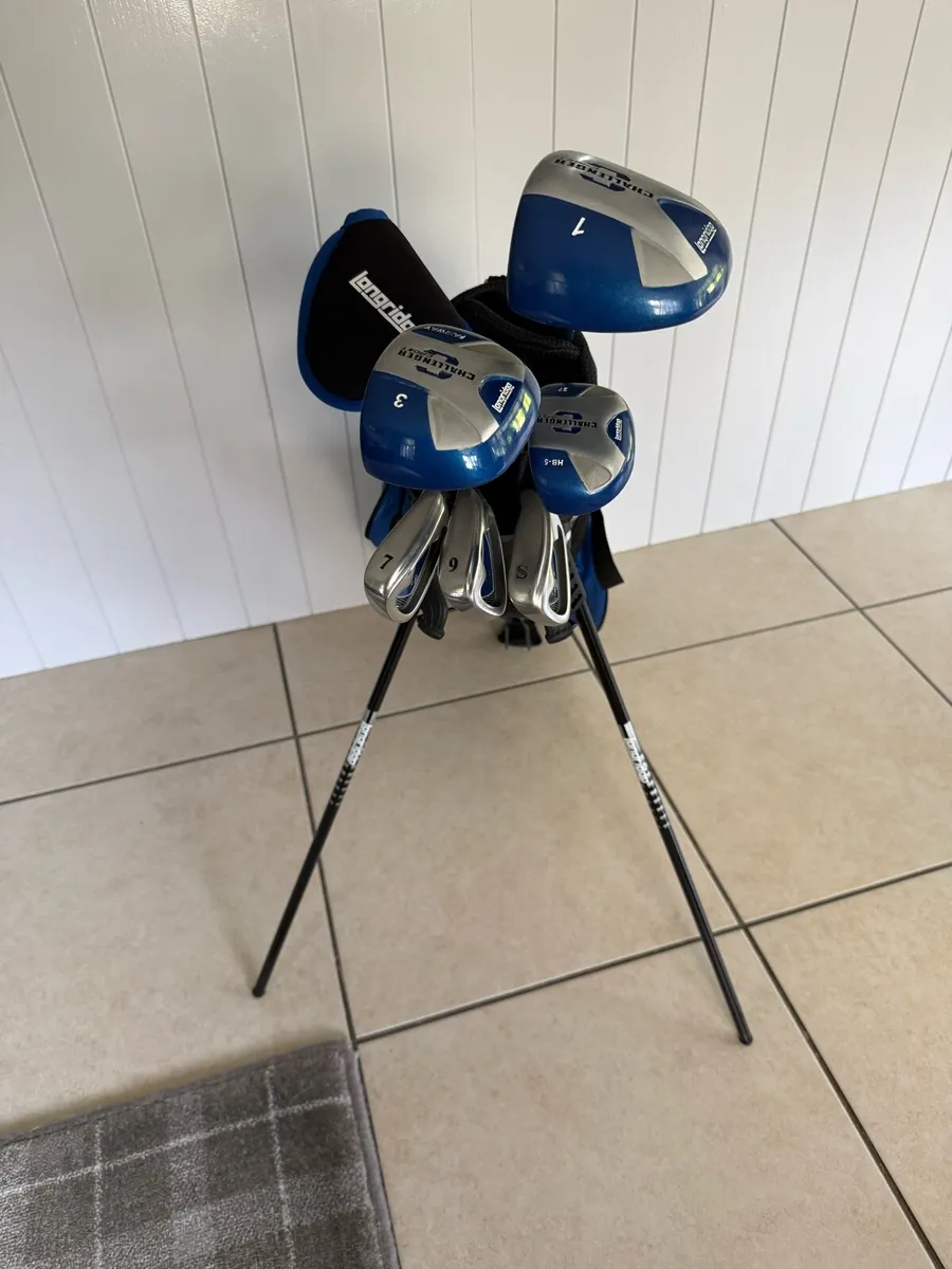 Kids Age 8 to 11 starter set complete with bag - Image 1