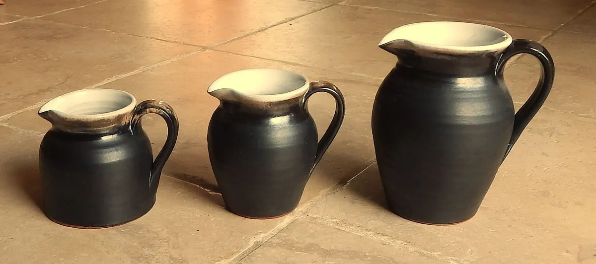 Set of 3 Stephen Pearce Pottery Jugs - Image 1