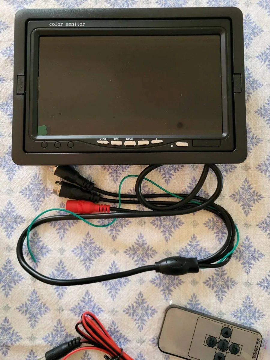 Camera and Radio, Excellent price to take both!! - Image 2