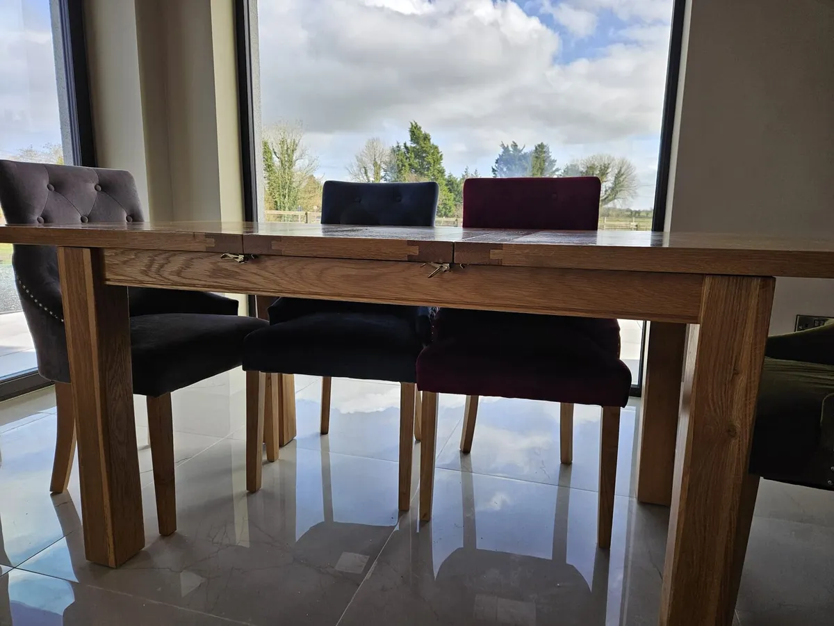 SOLID OAK DINING TABLE.     [  ONLY  ] - Image 3