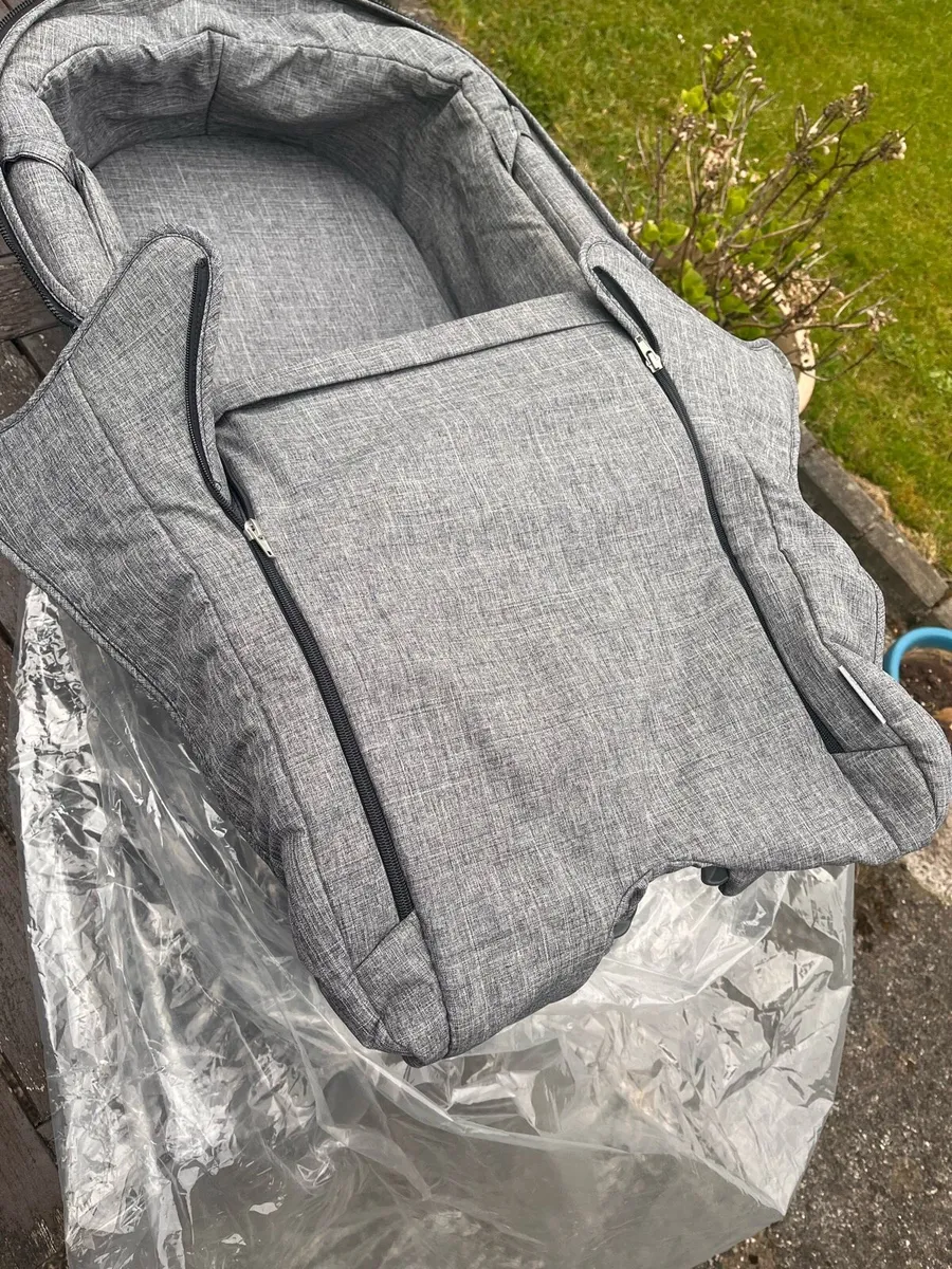 Stokke Xplory Pram: Newborn - Toddler - Image 3