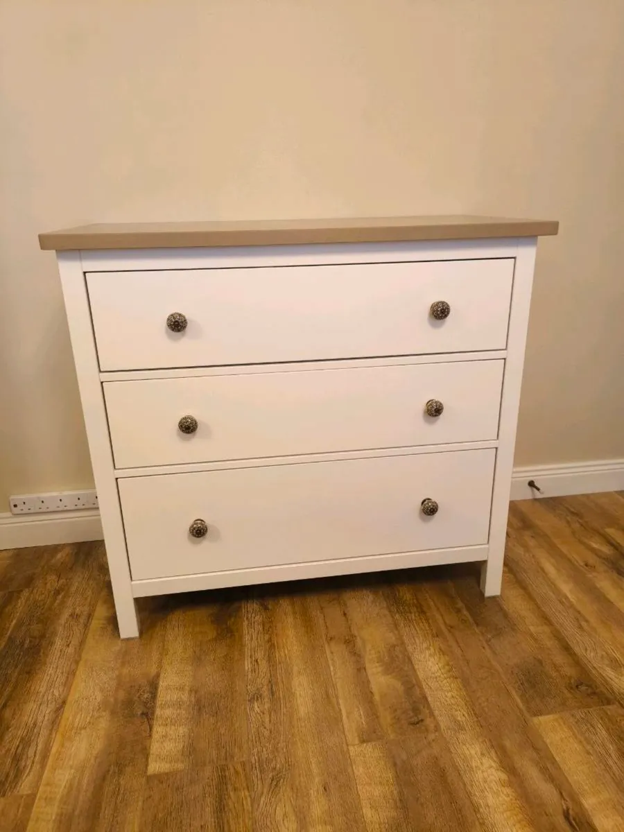 3-draver chest-quartz top - Image 2