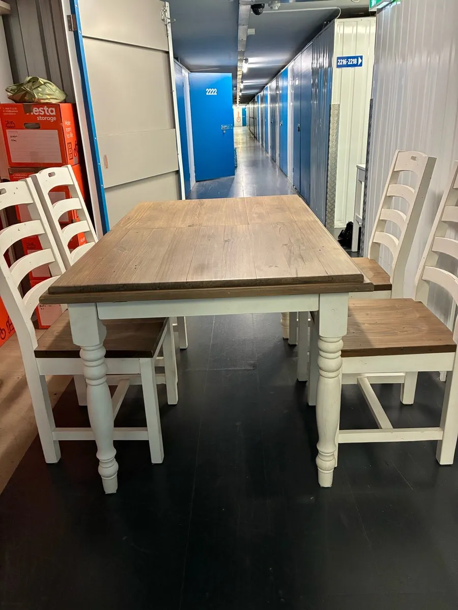 Kitchen Table and 4 chairs - Image 4