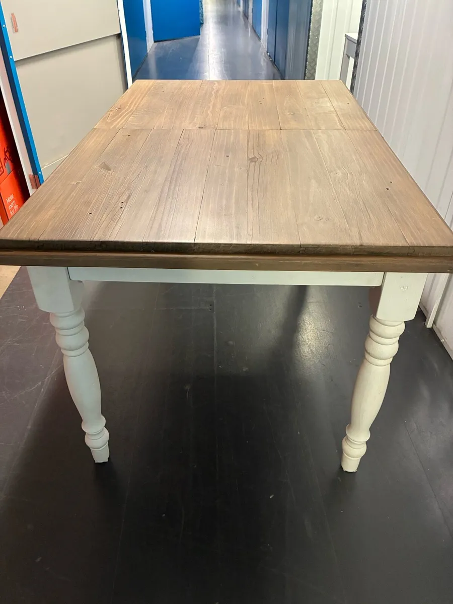 Kitchen Table and 4 chairs - Image 2