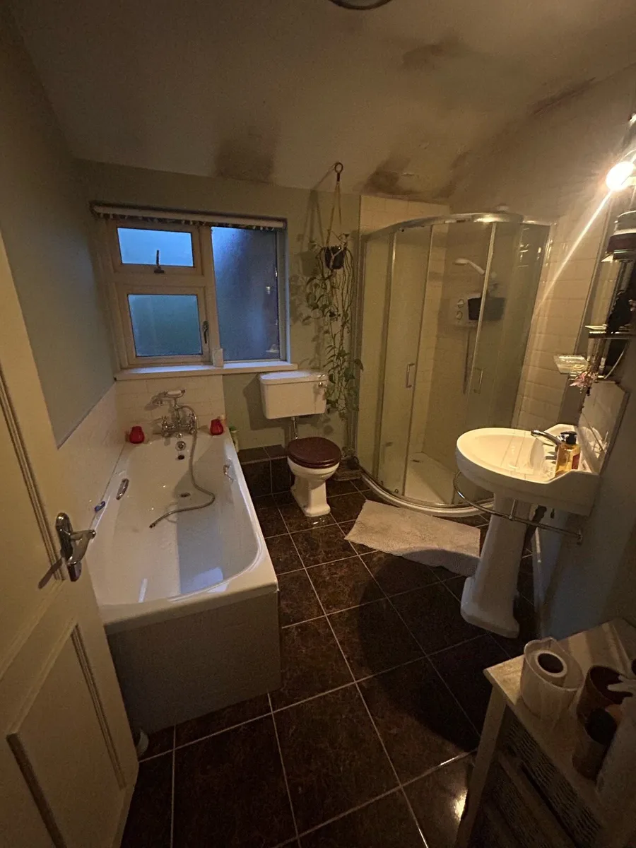 Bathroom suit - Image 4