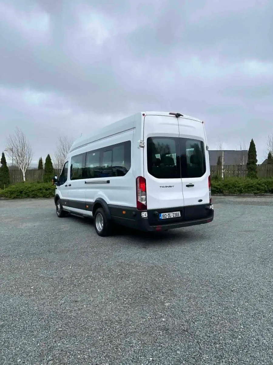 182 transit minibus - Image 4