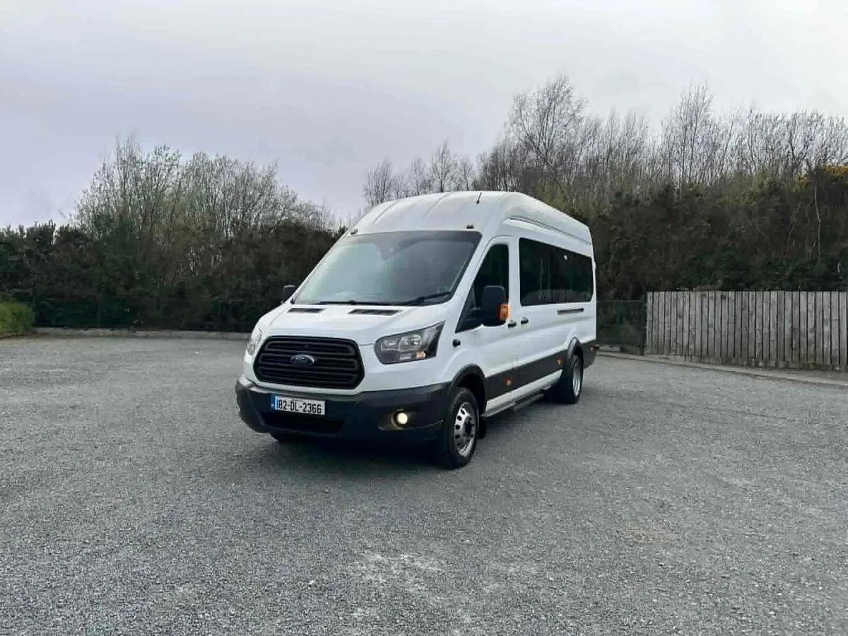 182 transit minibus - Image 2