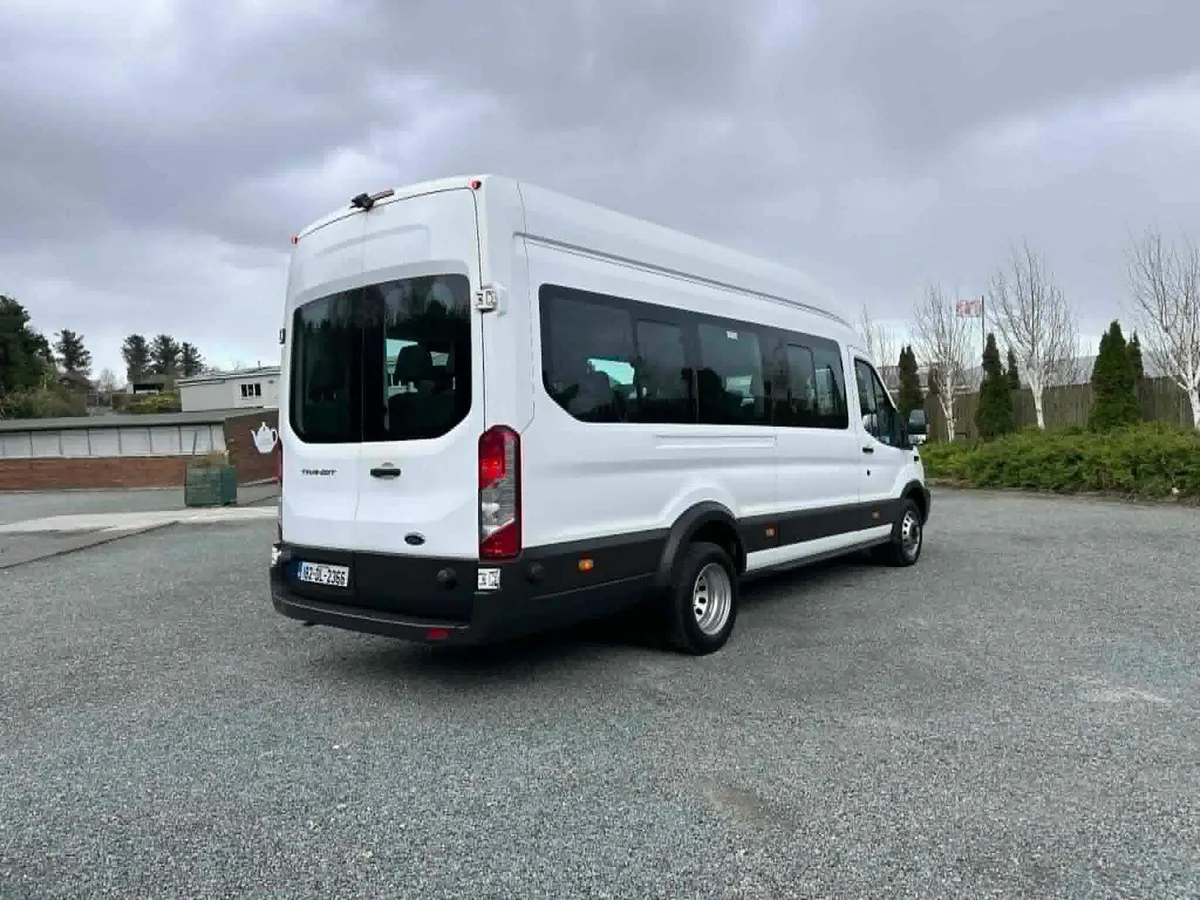 182 transit minibus - Image 3