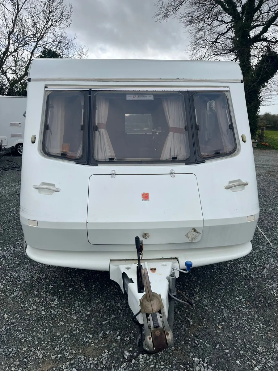 5 berth caravan - Image 2