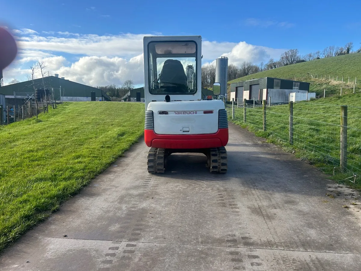 Takeuchi TB 125 - Image 4