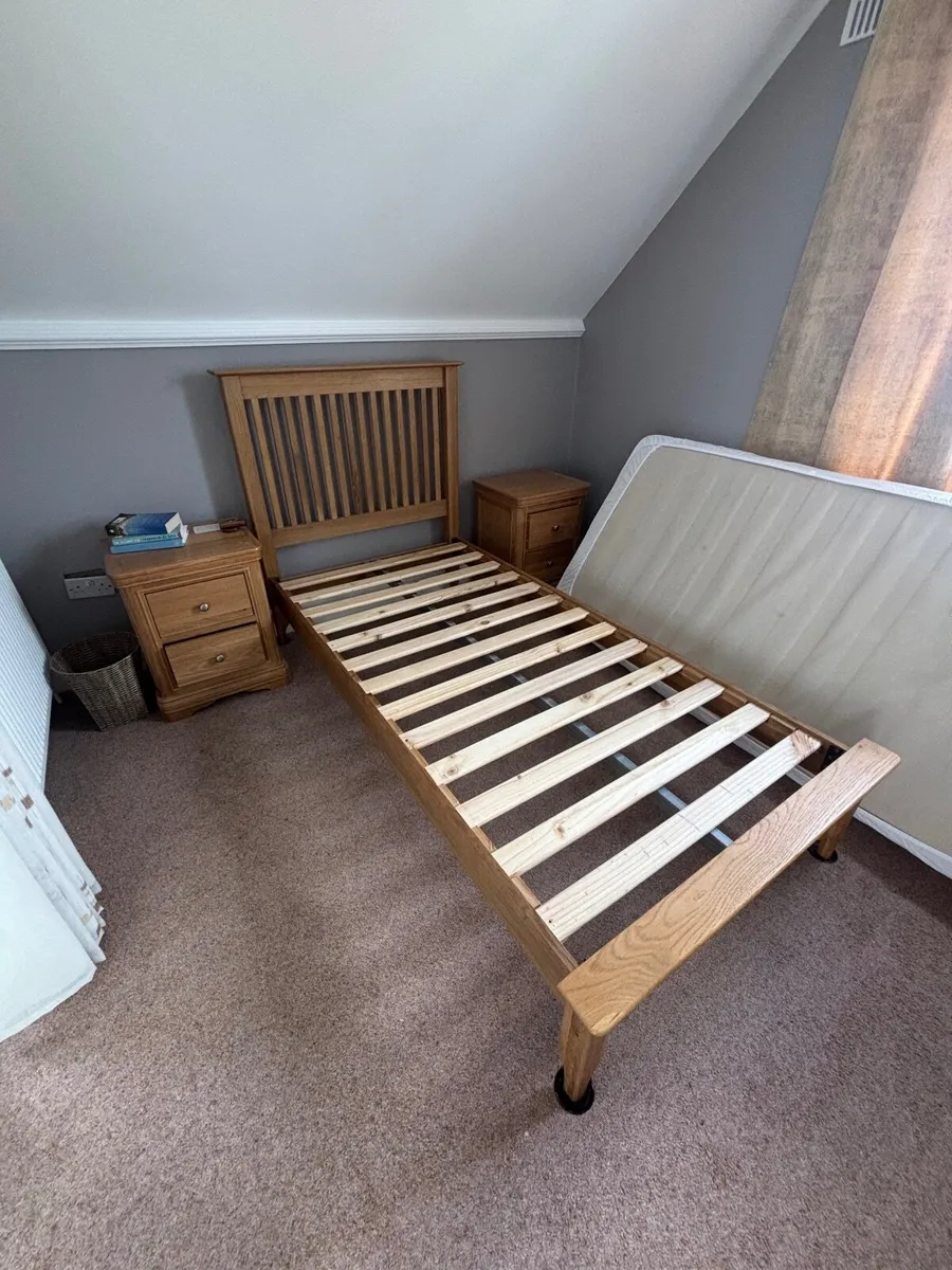 Single bed frame - Image 1
