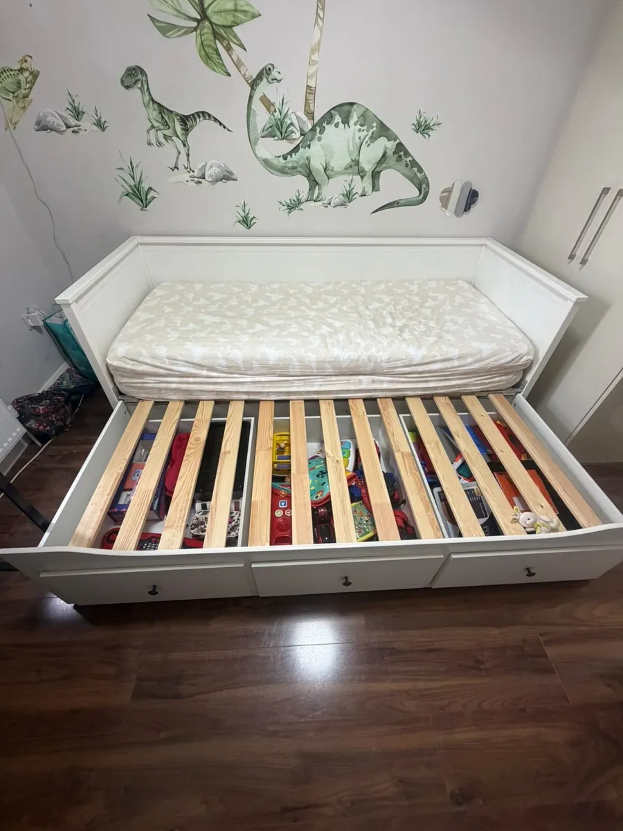 Hemnes Daybed with 3 Drawers – White – €250 - Image 2