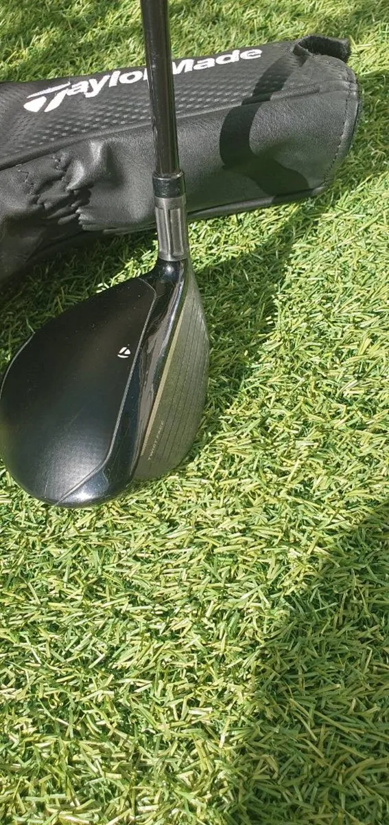 Taylormade Stealth 5 wood

Excellent condition. - Image 3