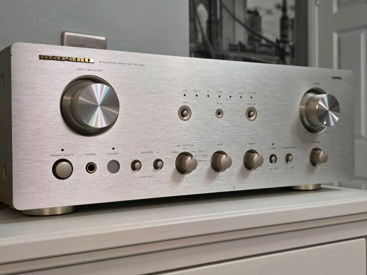 🎶 Marantz PM7200 Amplifier – Champagne Gold – - Image 1