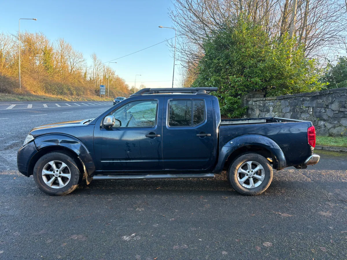 Nissan Navara 2.5 DCI 190 PS manual Tax333e only ! - Image 4
