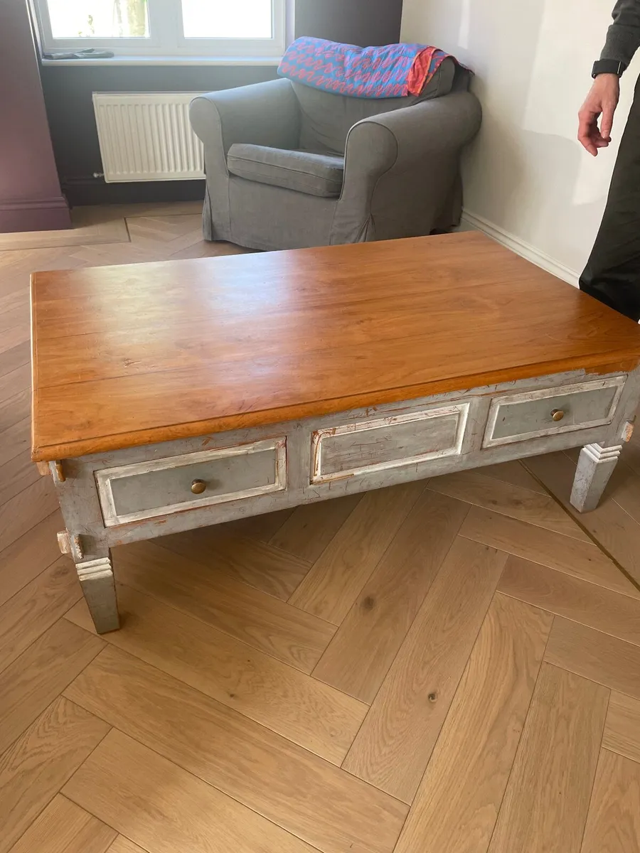 Coffee table - Image 1