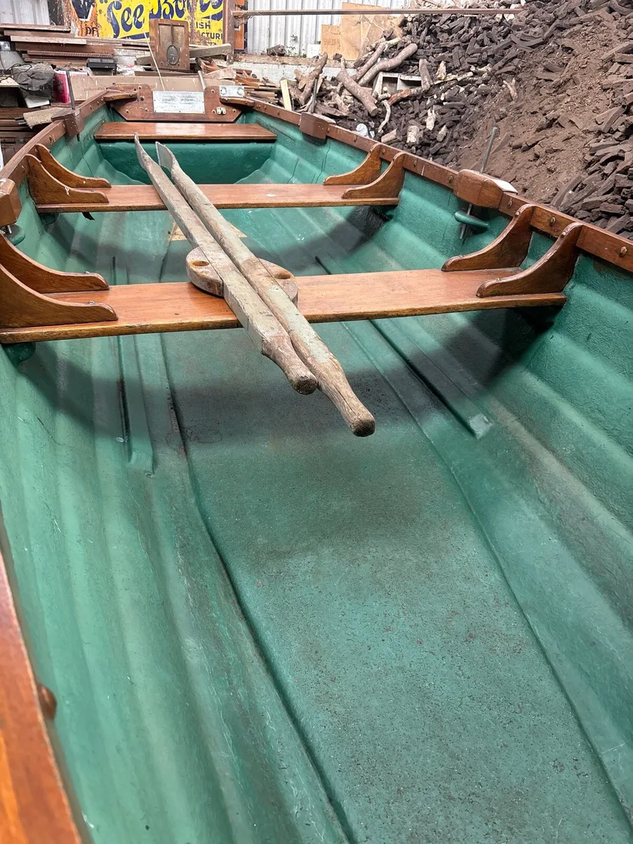 17 Foot Lake Boat , Fibreglass , Solid Boat - Image 2