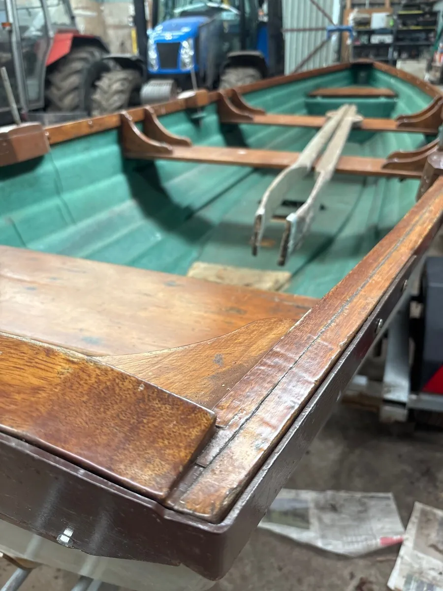 17 Foot Lake Boat , Fibreglass , Solid Boat - Image 3