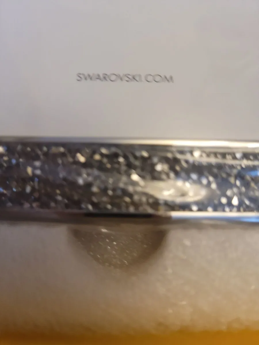 Swarovski Crystal  5 x7 picture frame - Image 3