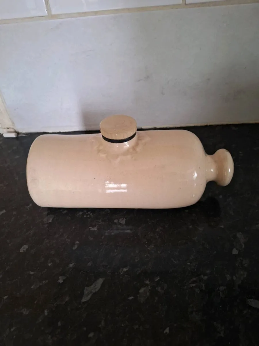 Vintage ceramic hot water bottle - Image 2