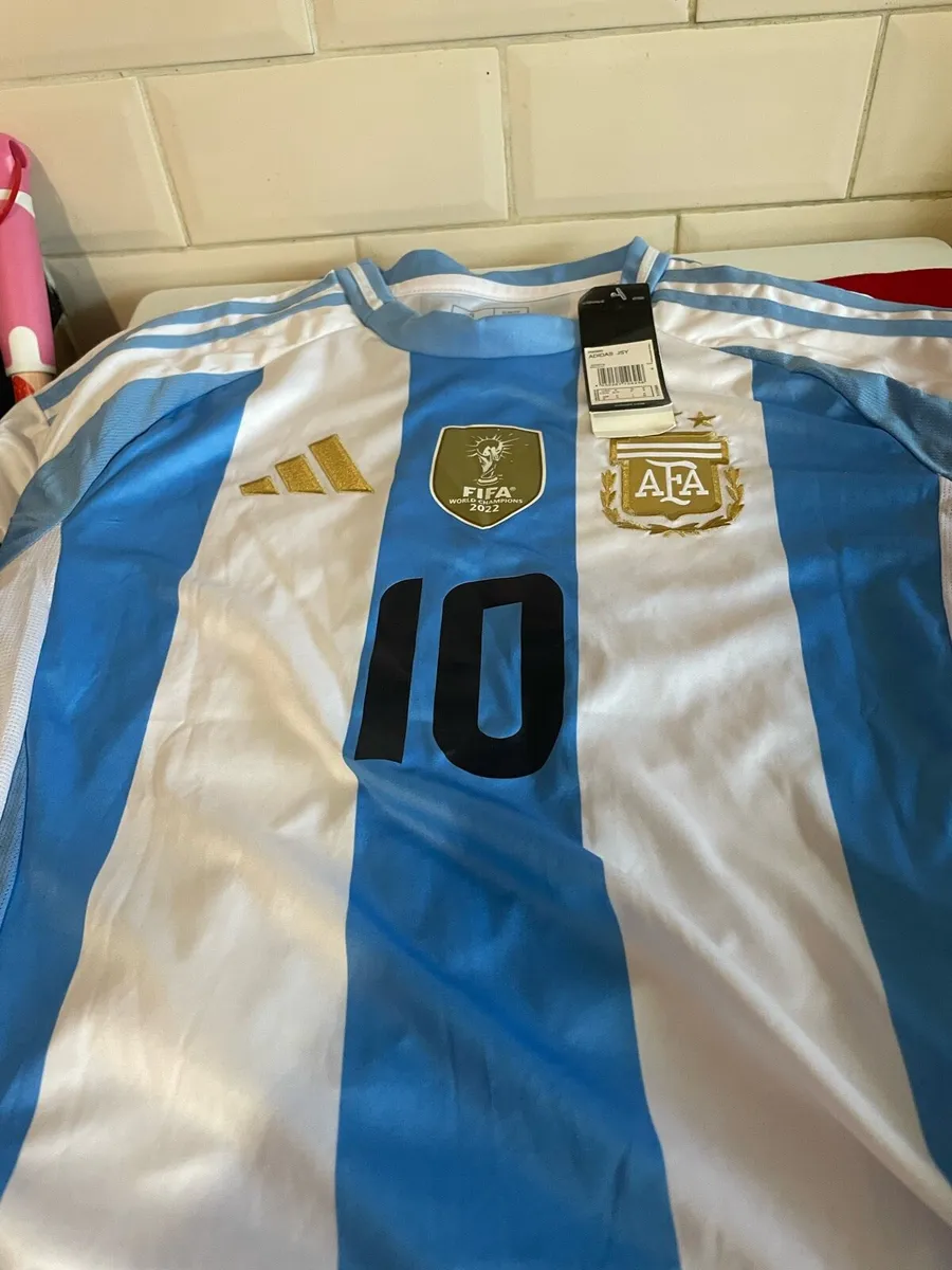 Sportswear - Image 1