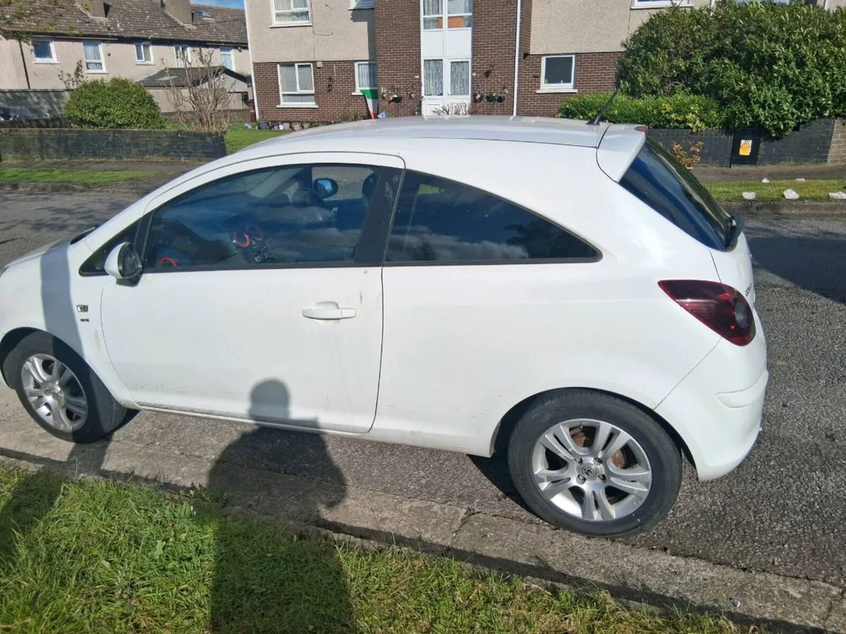2010 corsa no nct and needs work 94000miles - Image 4