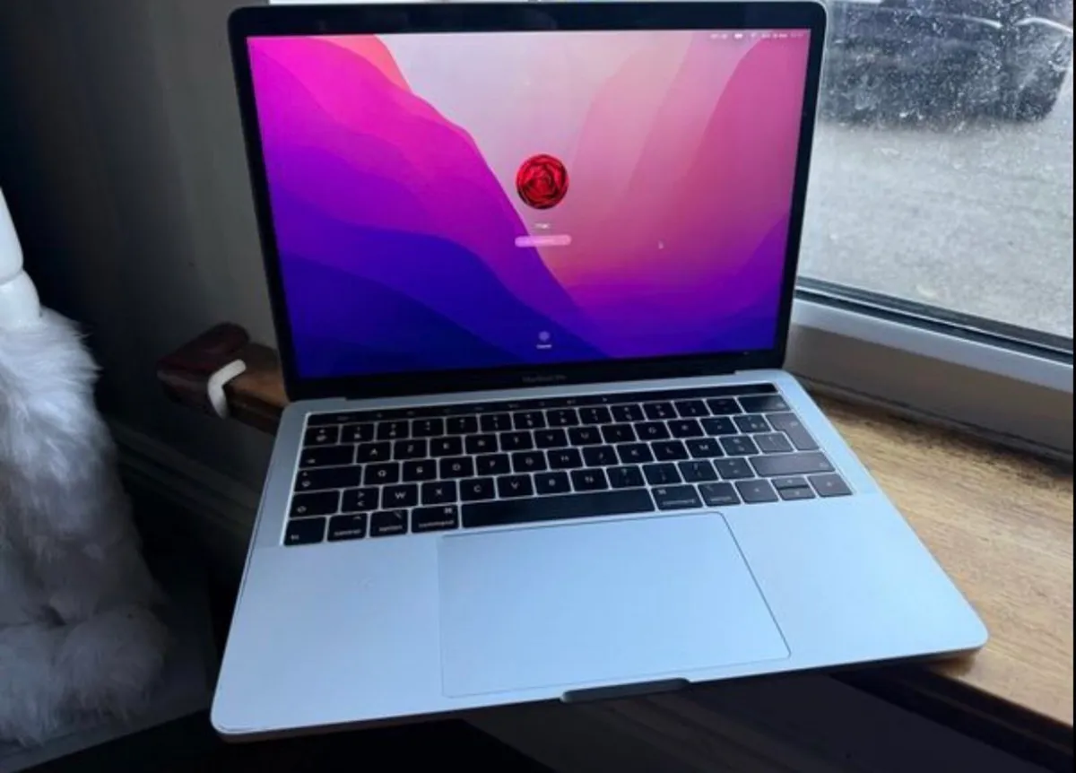 Macbook pro 2018 touchbar - Image 1