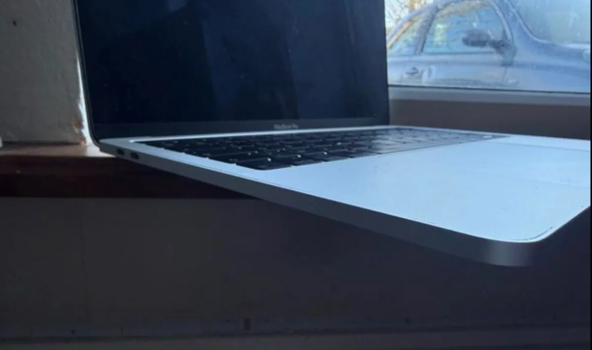 Macbook pro 2018 touchbar - Image 2