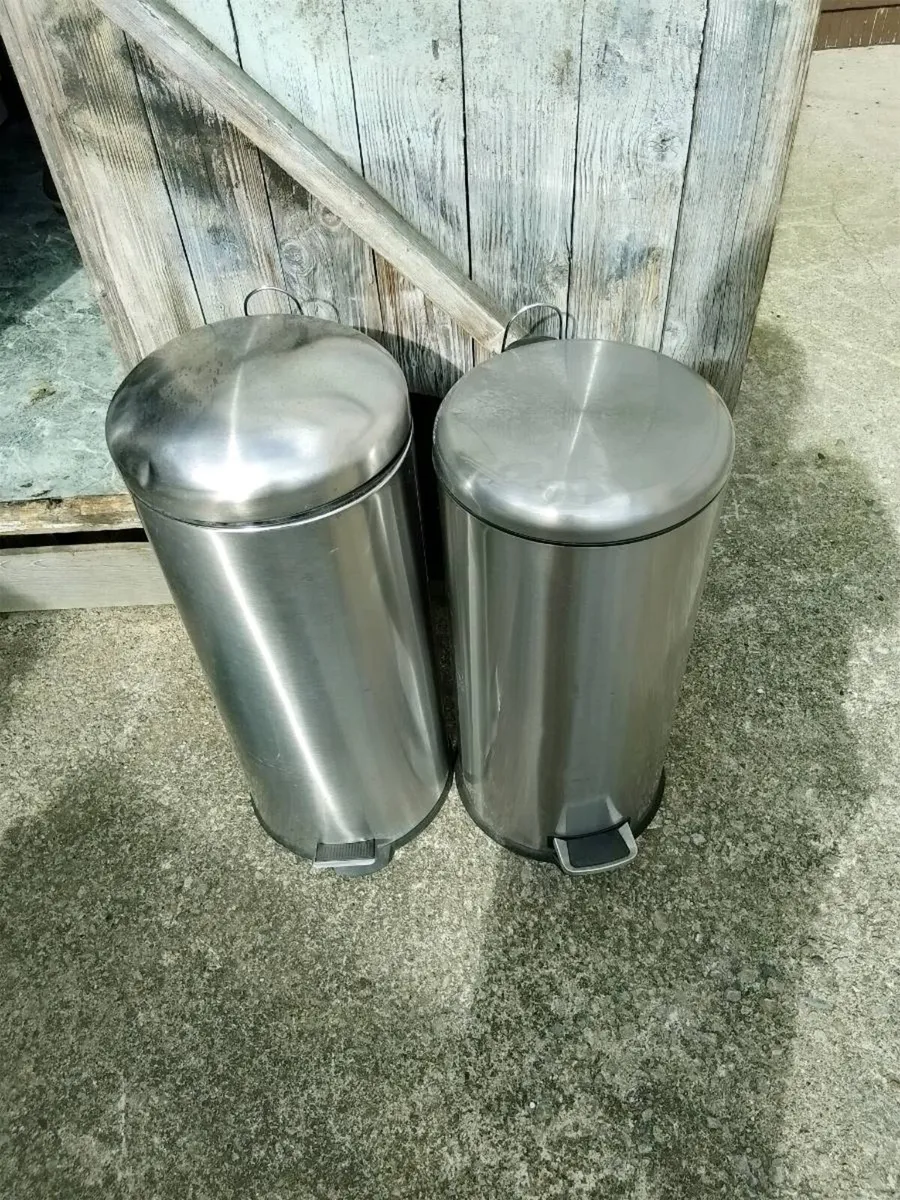 Two kitchen bins - Image 3