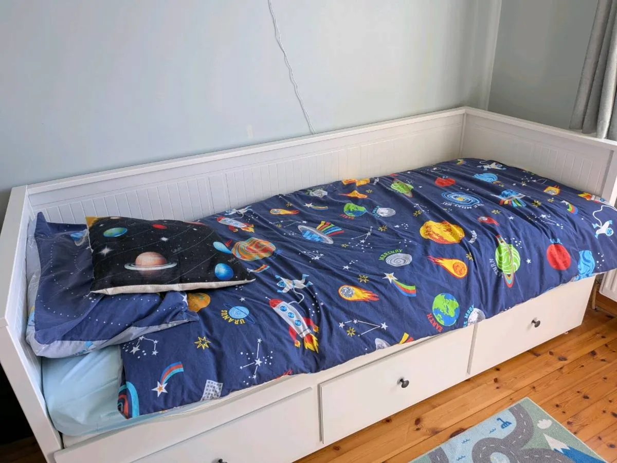 Ikea Day Bed - Image 1