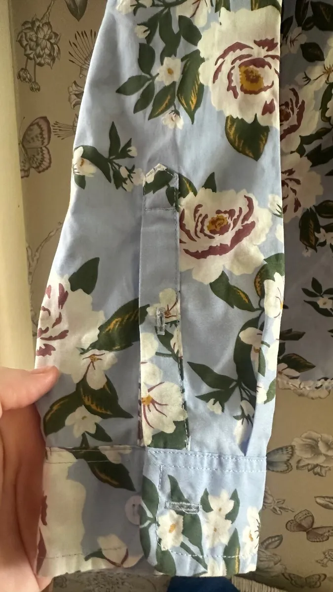 Women’s shirt 14 - Image 2
