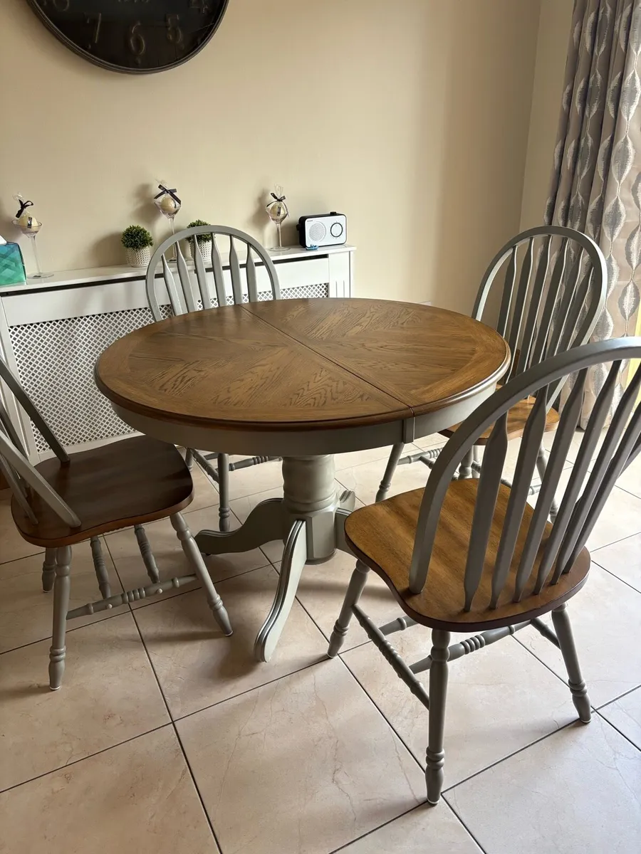 Kitchen Table & Chairs - Image 1
