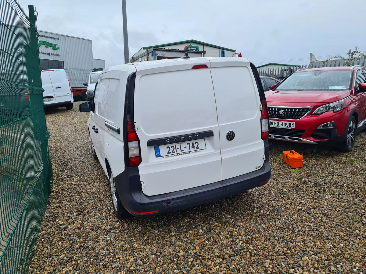 Volkswagen Caddy 2022 - Image 2