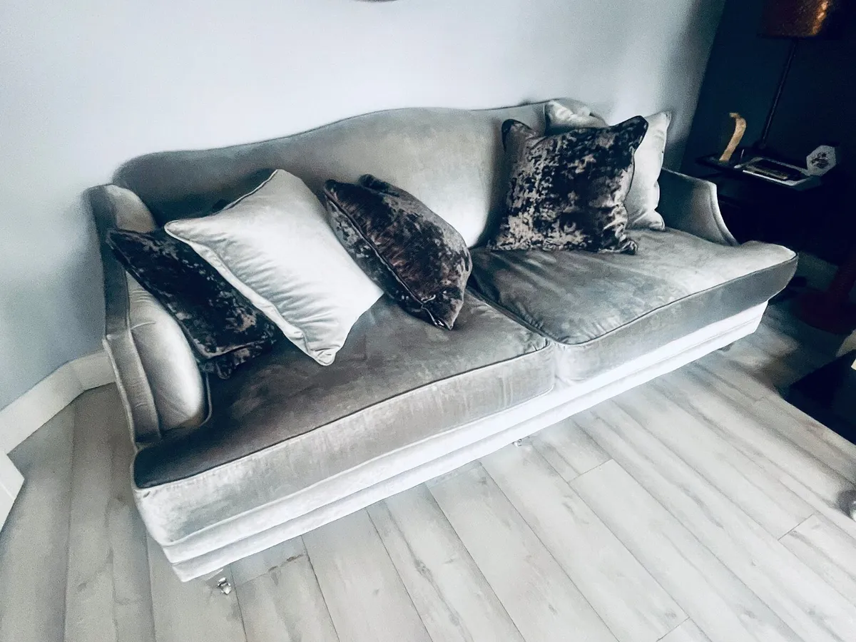 Sofa Set. Belvedere 4 seater sofa and cuddler - Image 1