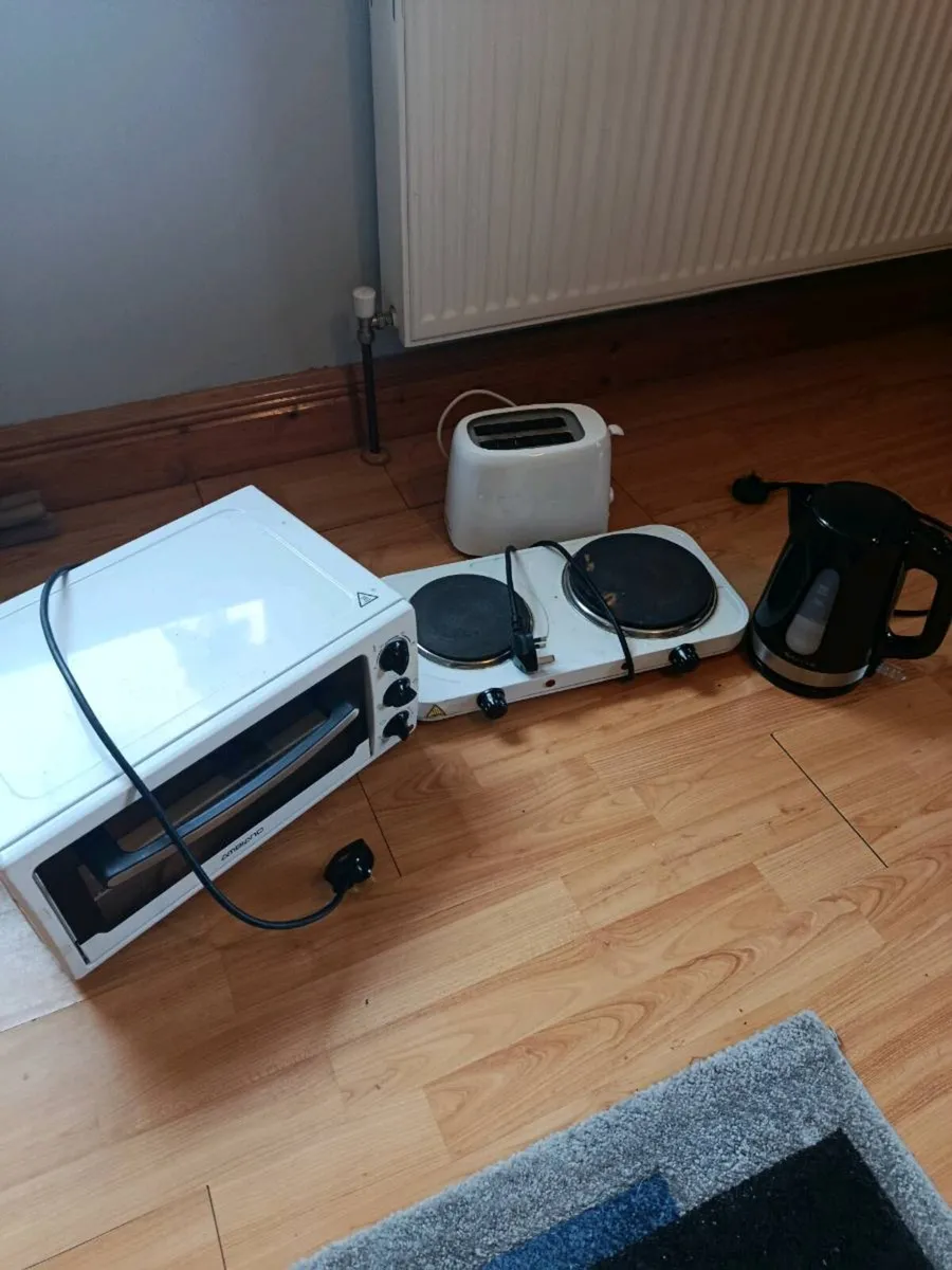 Camping gear - Image 1