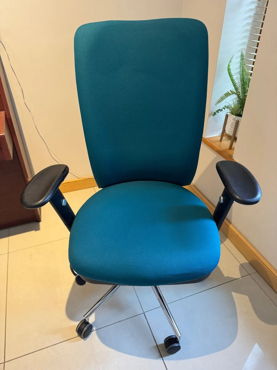 Office Chair - Image 1