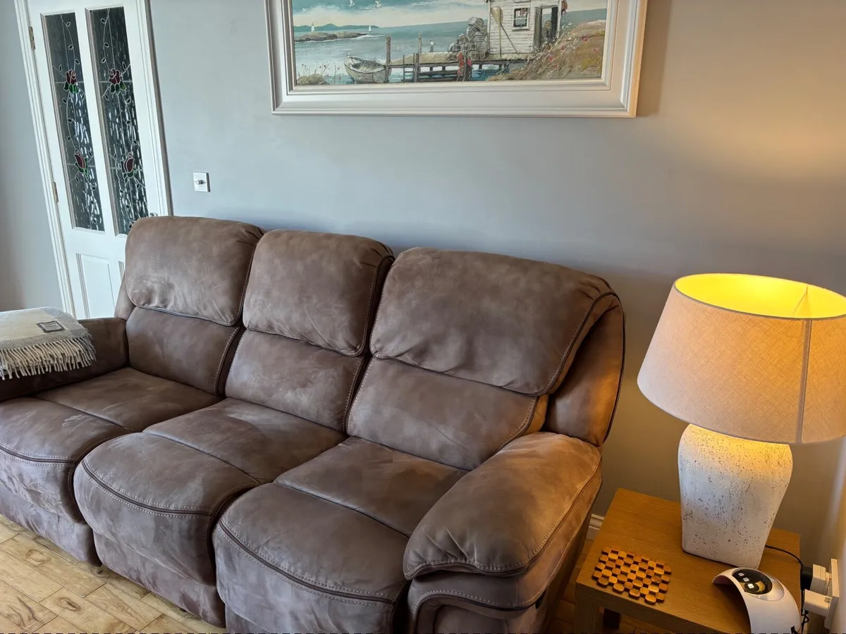 3 seats recliner sofa - Image 1