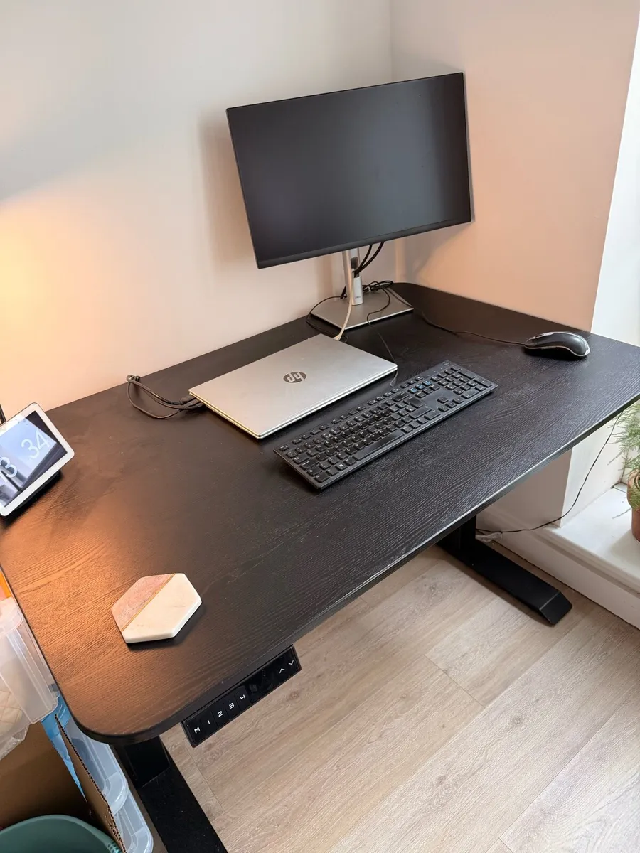 Electric standing desk - Image 2