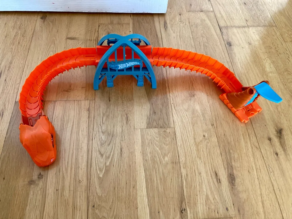 Hot wheels snake - Image 2