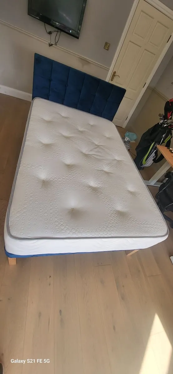 Bed 4ft 6 - Image 2