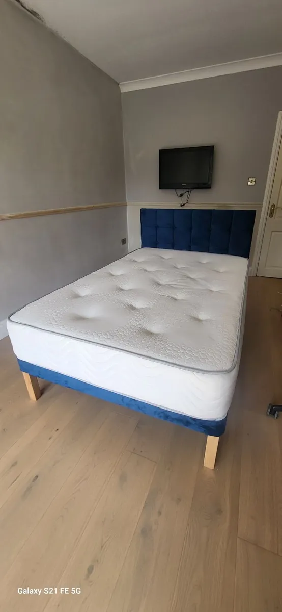 Bed 4ft 6 - Image 4