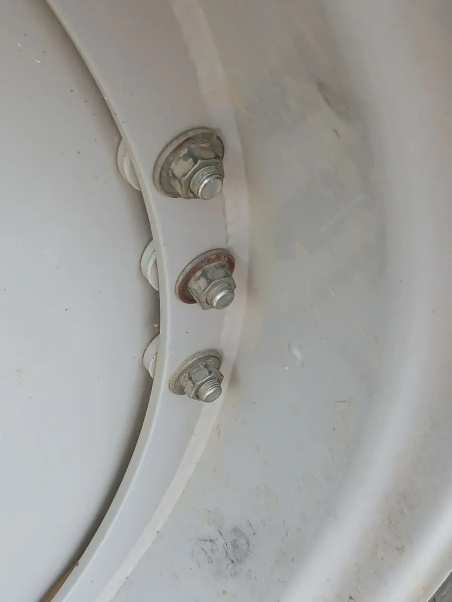 Row crop wheels - Image 3