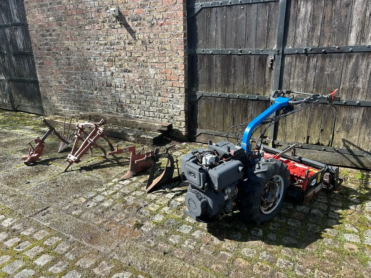 Two wheeled Tractor SEP 1900 + Attachments - Image 1